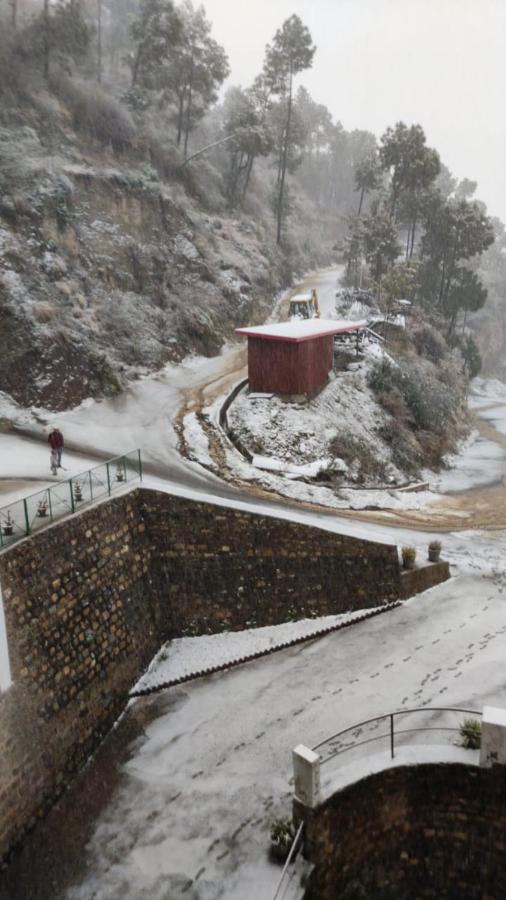 Amravati Resort Solan Dış mekan fotoğraf